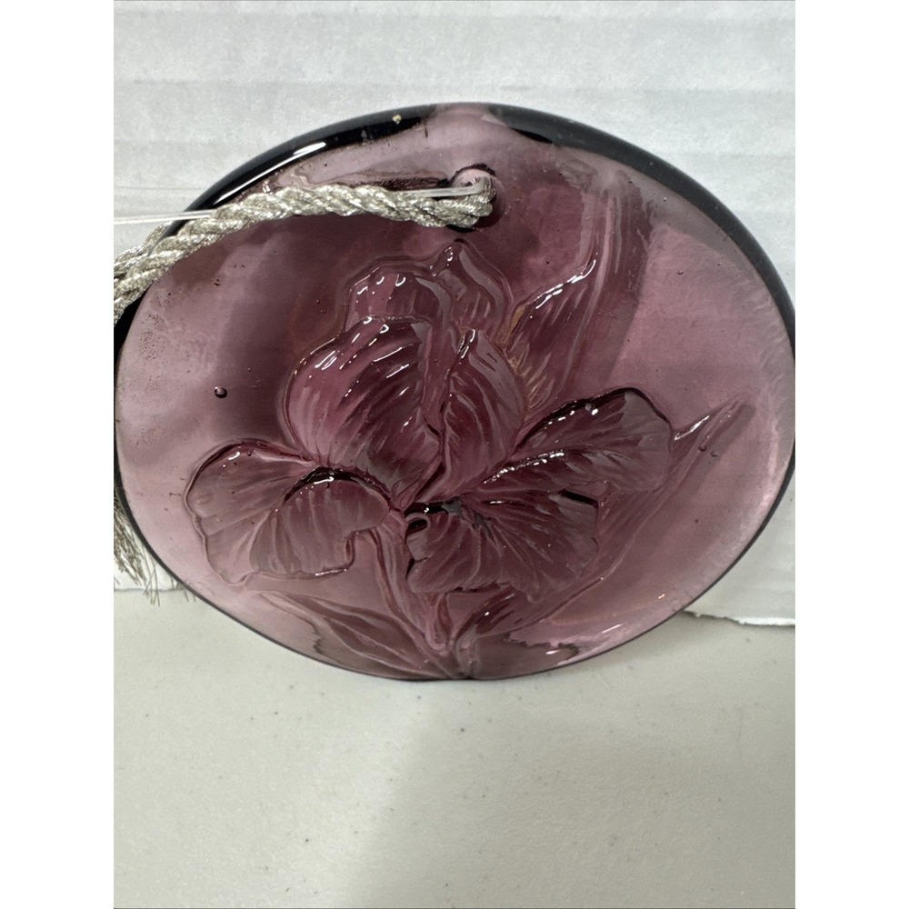 Hallmark Studio B Etched Round‎ Glass